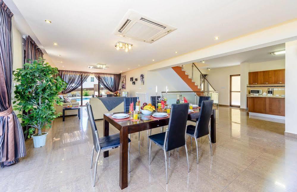 Maris Grand Resort Protaras Dış mekan fotoğraf